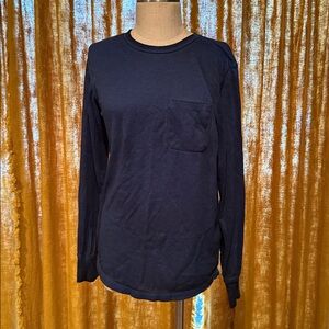 Black and Blue On the Byas Top